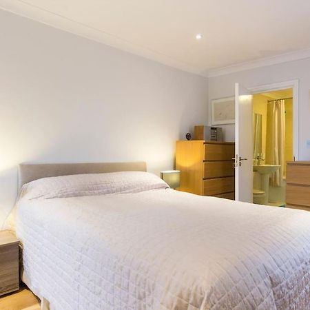 2 Bed Room Flat Near Westfield, West 伦敦 外观 照片