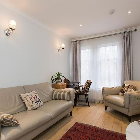 2 Bed Room Flat Near Westfield, West 伦敦 外观 照片