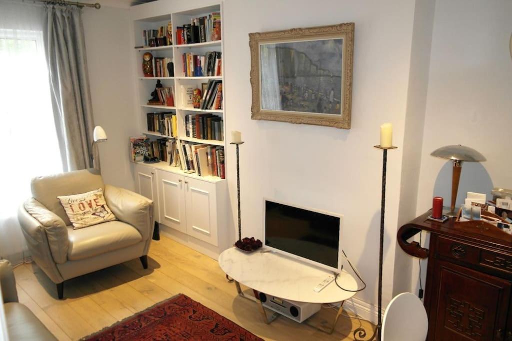 2 Bed Room Flat Near Westfield, West 伦敦 外观 照片