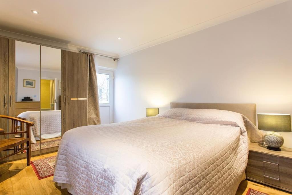2 Bed Room Flat Near Westfield, West 伦敦 外观 照片